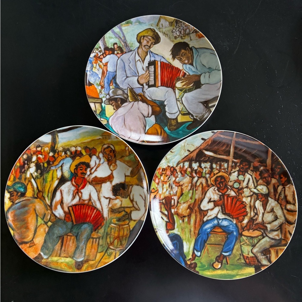 Boxed Set of 3 Arte de Café by Yoryi Morel Plates. Rare. Ships FREE!